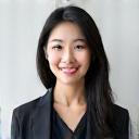 웹 개발 선임 강사 김민지 씨의 전문적인 사진.